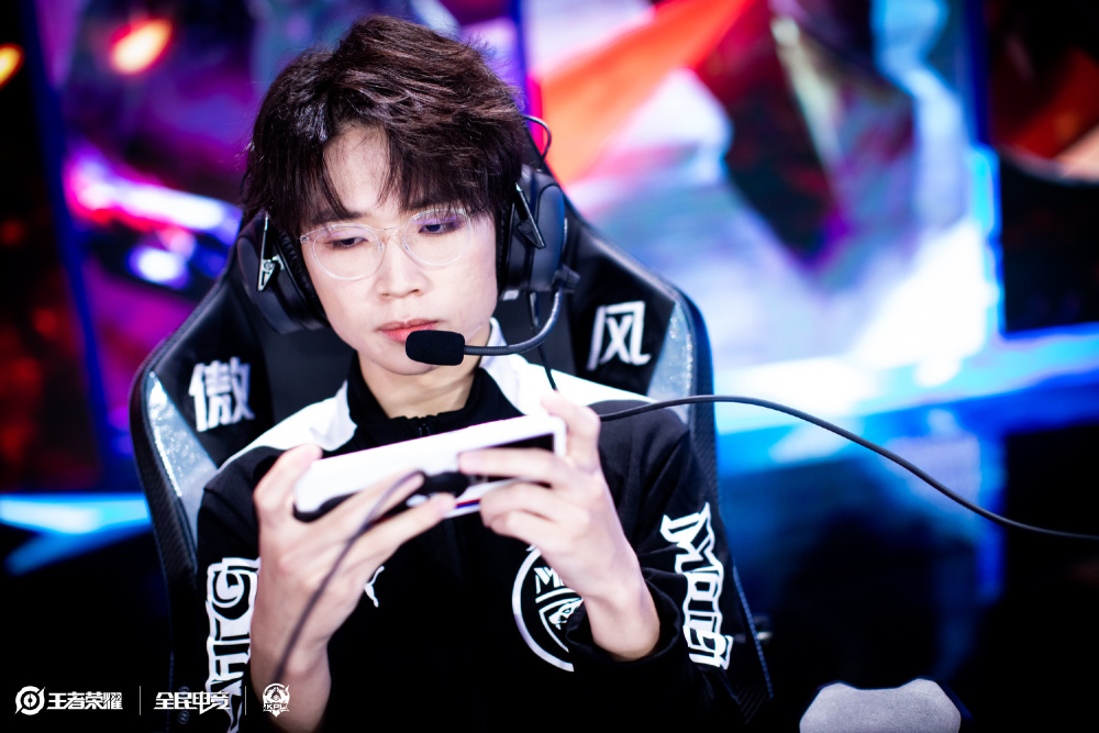 詹姆斯为例 詹姆斯为例