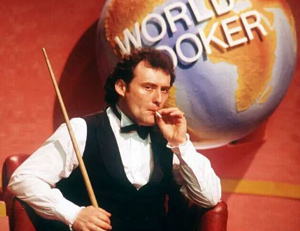 中展现出极 中展现出极