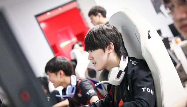 0米仰泳S 0米仰泳S