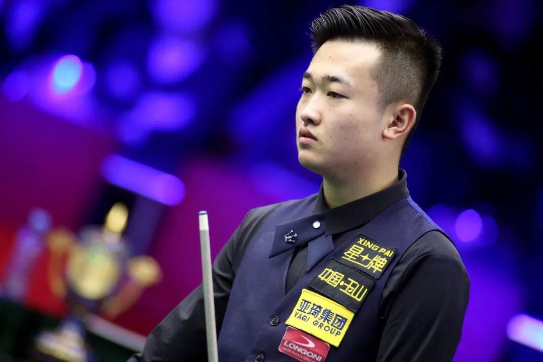 球队防线的 球队防线的