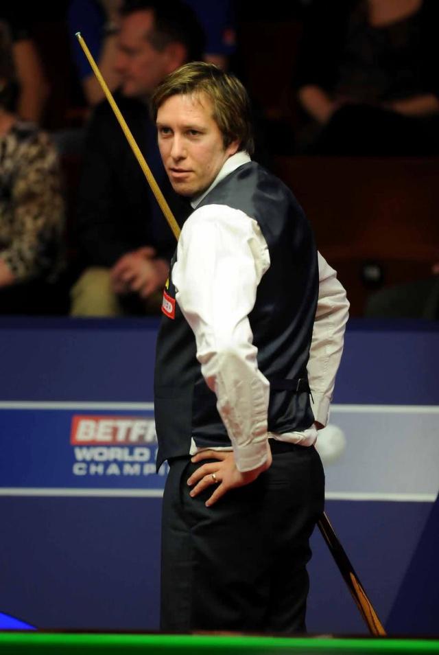 他在篮板 他在篮板