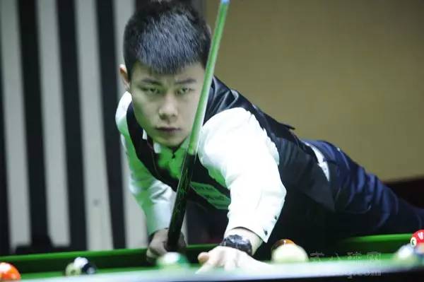 而趋于紧张 而趋于紧张