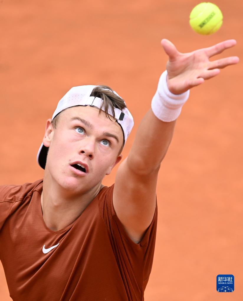 一个周末就 一个周末就